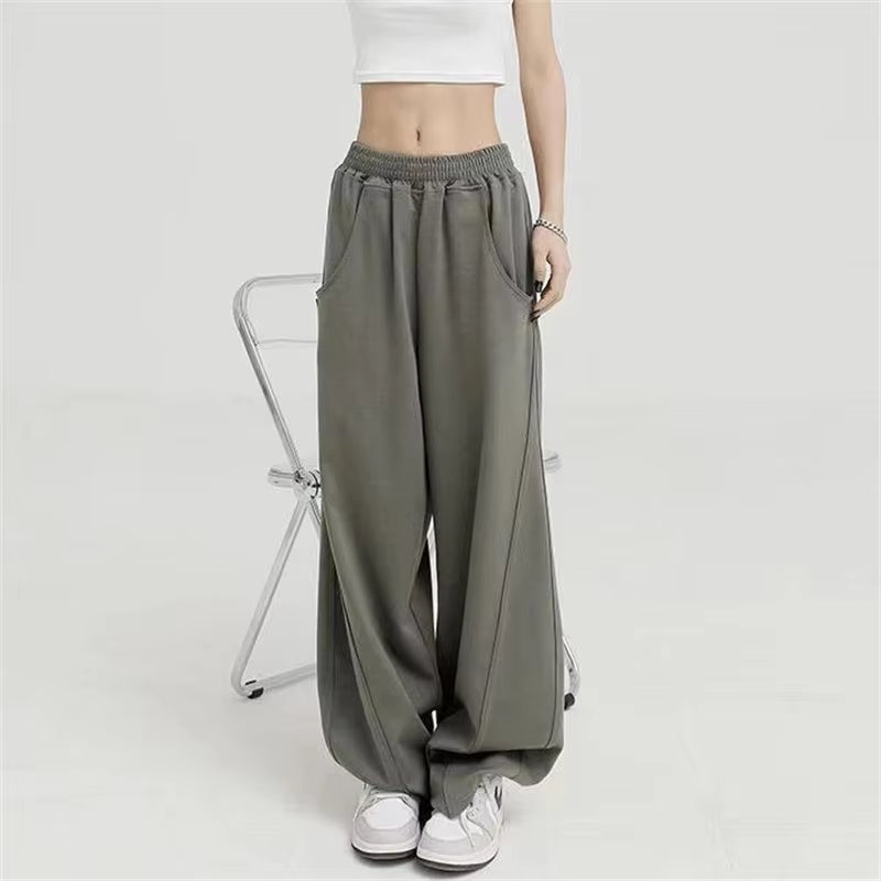 Women’s baggy sweatpants 